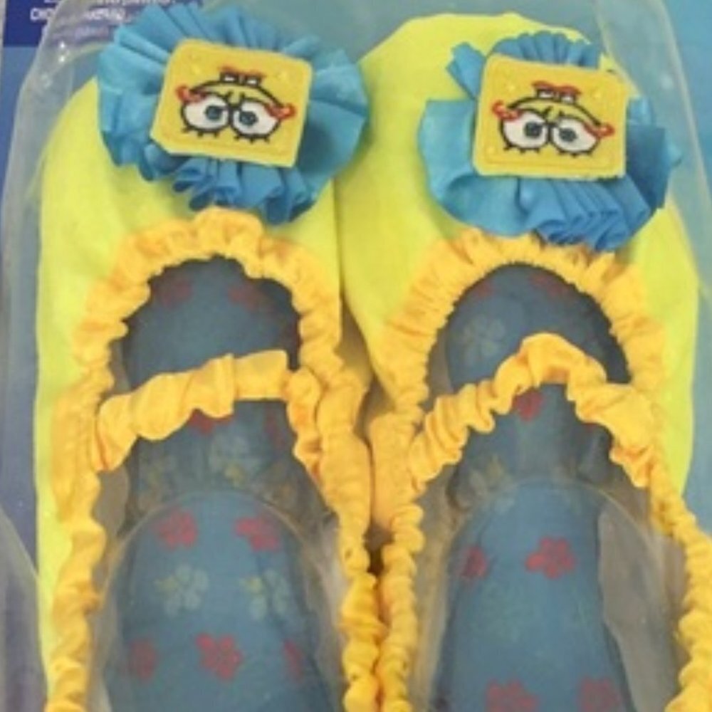NWT - Bundle SpongeBob Slipper Shoes & Shrug - Picture 3 of 10